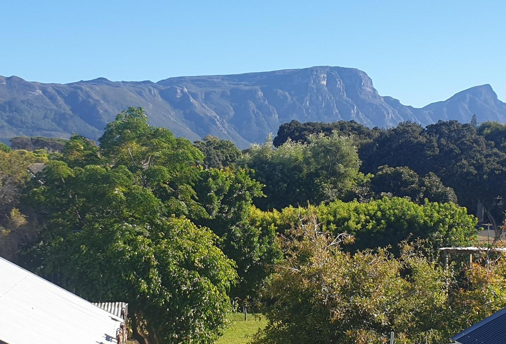 Holiday home Clement One, A For Family & Friends Cape Town
